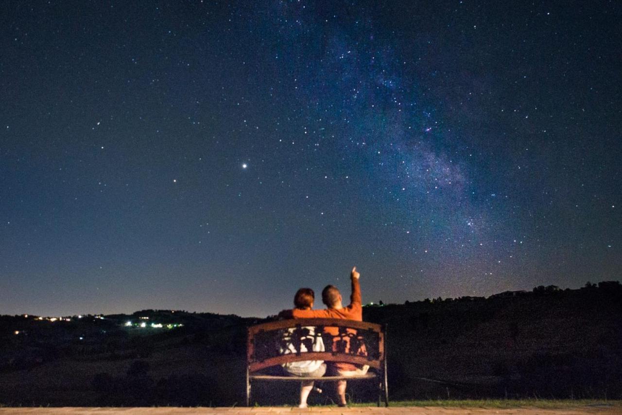 Casale Delle Rondini Bed and Breakfast Tolentino Εξωτερικό φωτογραφία
